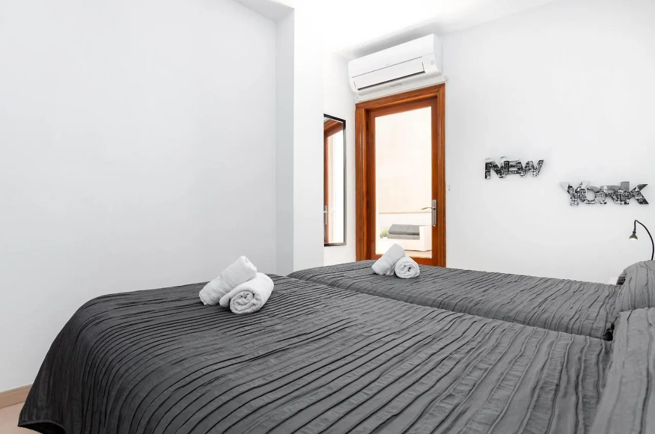 Yourhouse Blau Blue Sea View Apartment 1