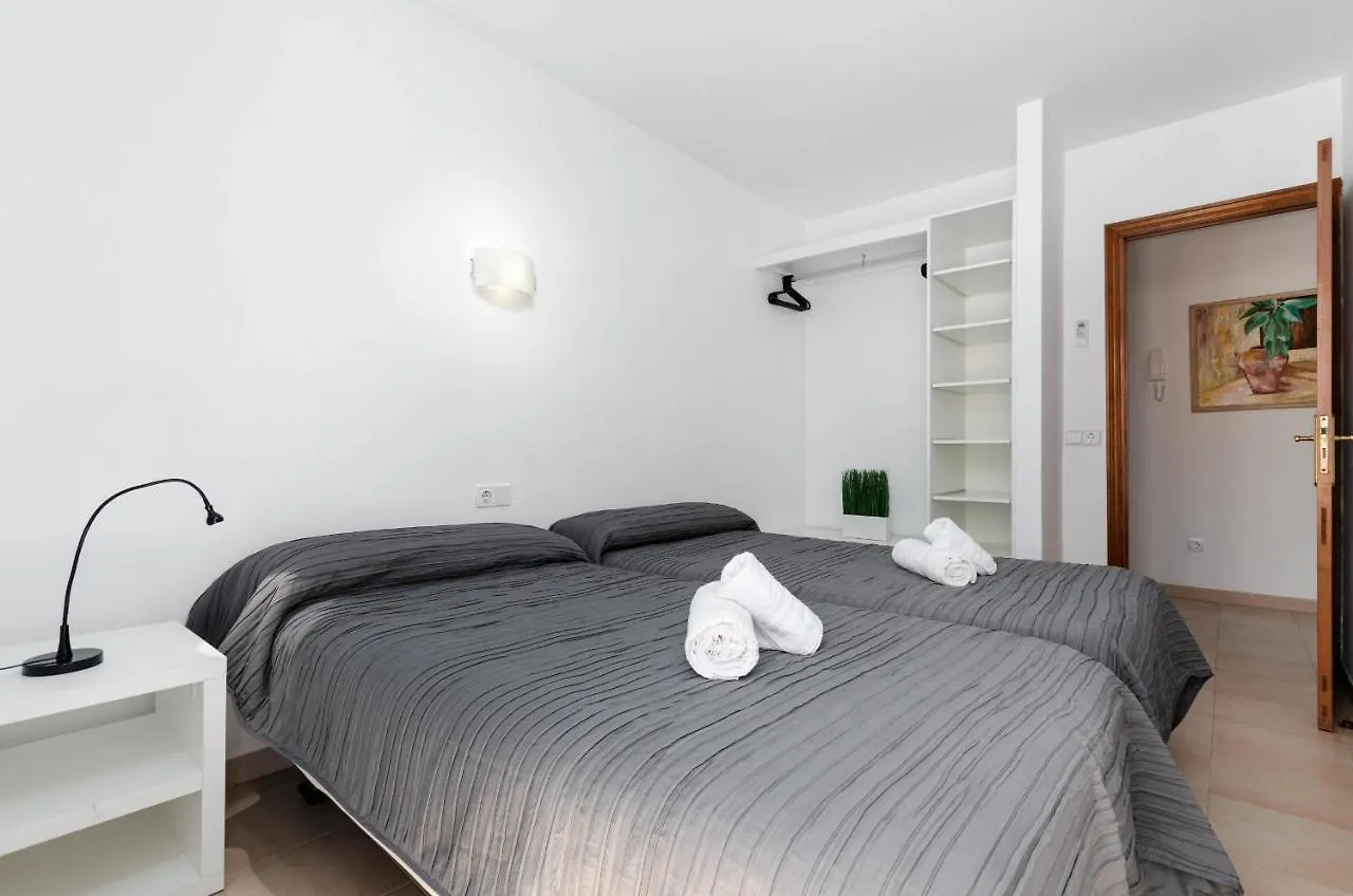 Yourhouse Blau Blue Sea View Apartment 1 0*, Can Picafort (Mallorca)